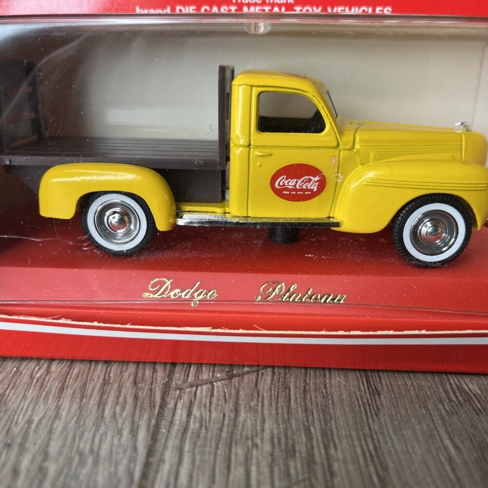 Hartoy Die-cast Metal Coca-Cola Dodge Plateau Toy Truck Yellow Pickup 1979 - Picture 3 of 10